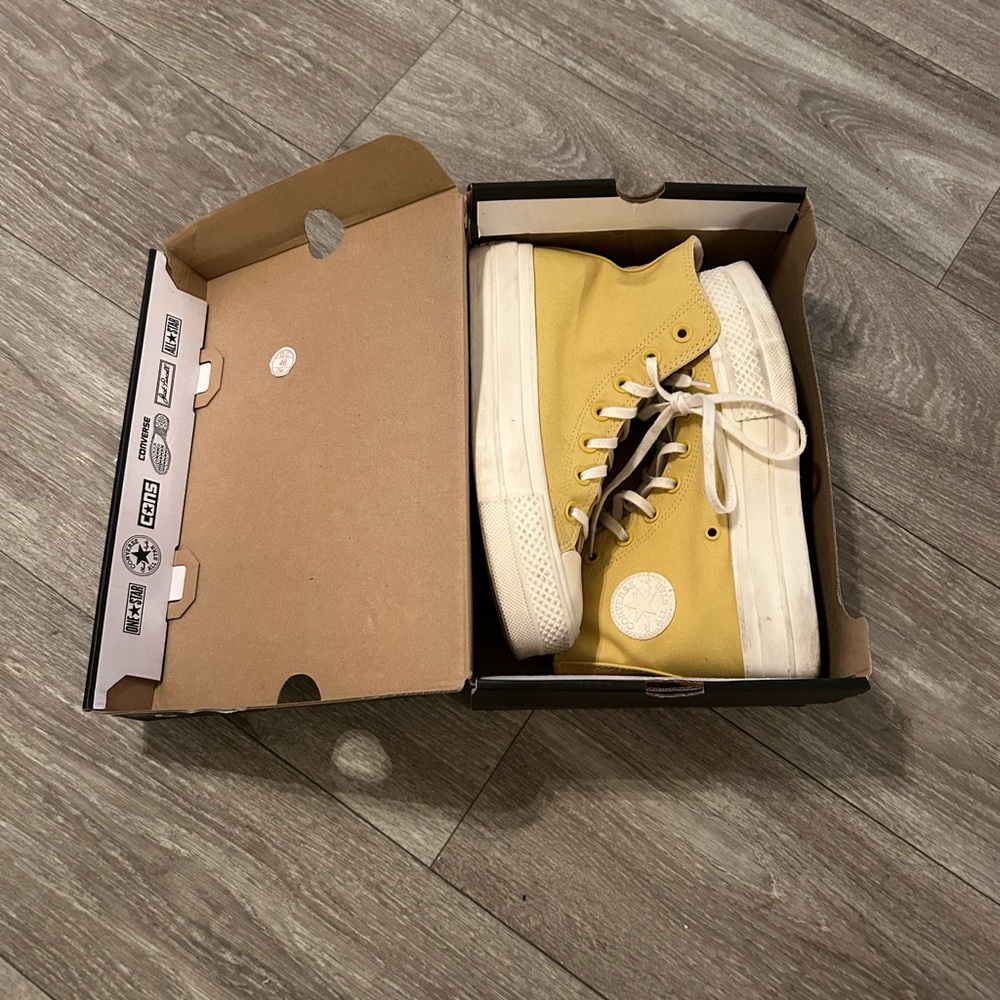 Yellow Platform Converse - Picture 5 of 7